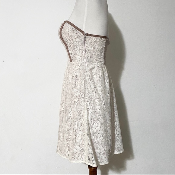 URBAN OUTFITTERS PINS AND NEEDLES Cream Lace Strapless Mini… - Picture 2 of 10